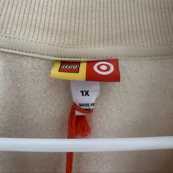 Lego Sweater Women’s Size 1X Tan Pink Red & Orange Zip Up New With Tags - Picture 4 of 8